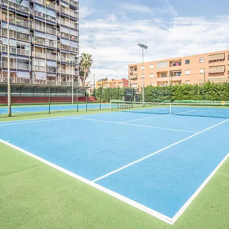 Apartamento 1 Bedroom Awesome In *