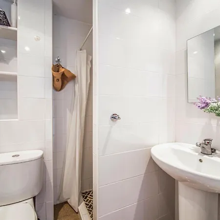 דירה 1 Bedroom Awesome In *